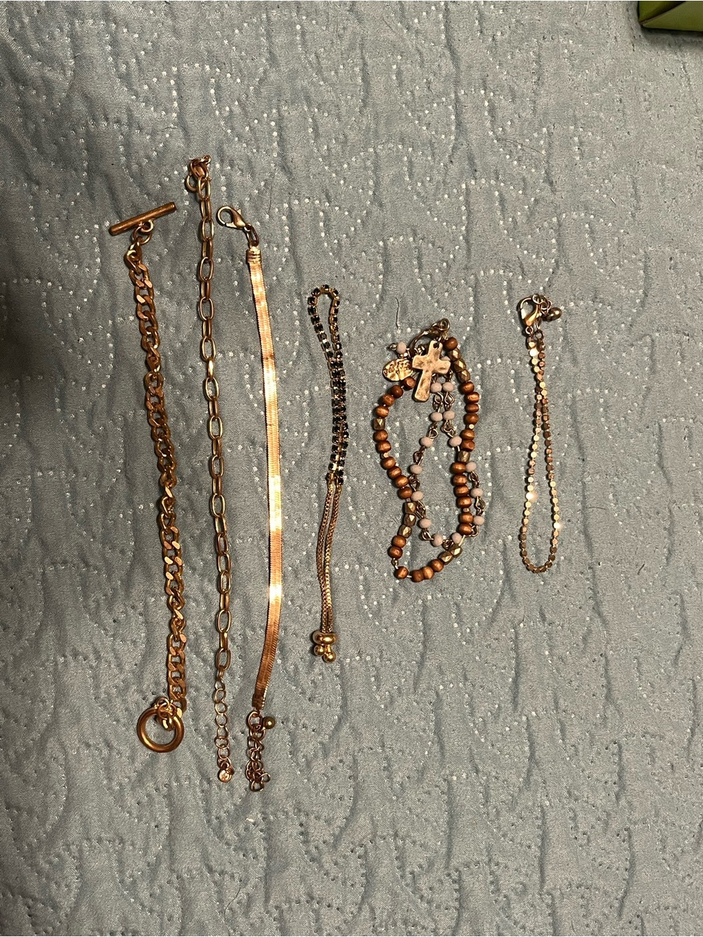 Set of 6 bracelets Gold-Tone Women's Bracelet Set - Mixed Styles